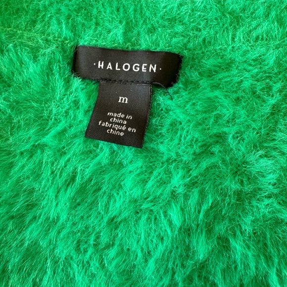 HALOGEN fun fuzzy flattering green vneck sweater💚super soft! Zoom in for more💚 - Picture 3 of 10